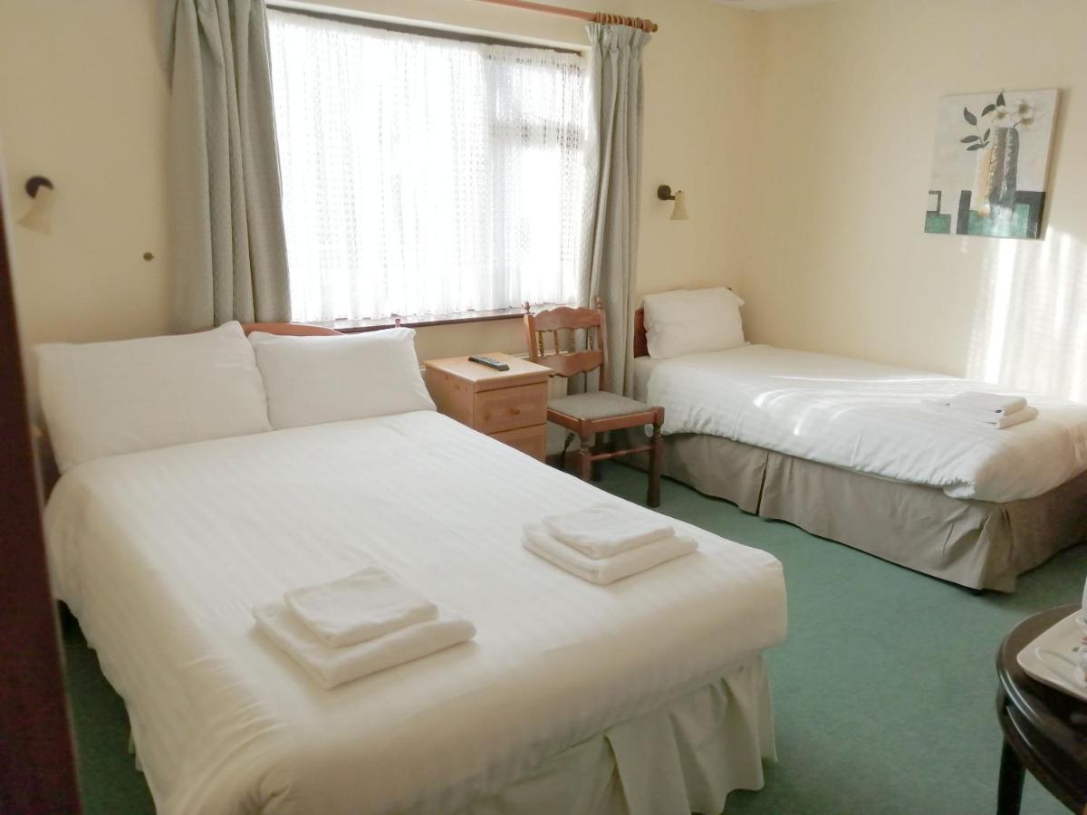Russell'S Apartment Dingle Bagian luar foto